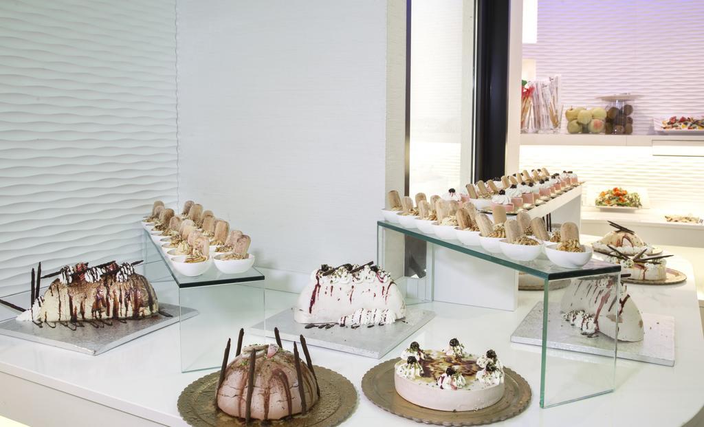 Hotel Ambassador Riccione Kültér fotó