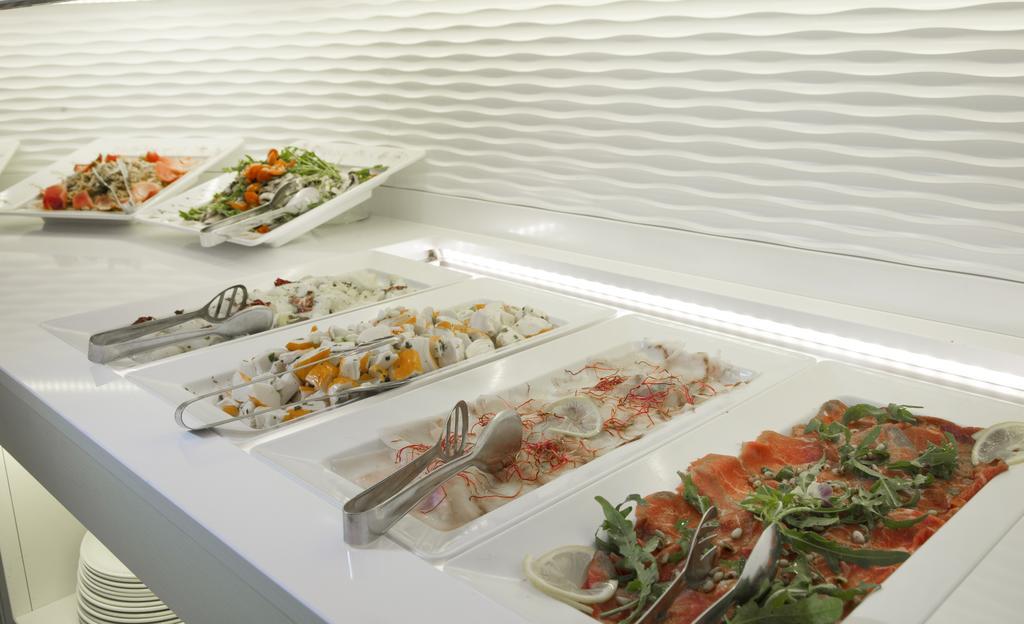 Hotel Ambassador Riccione Kültér fotó